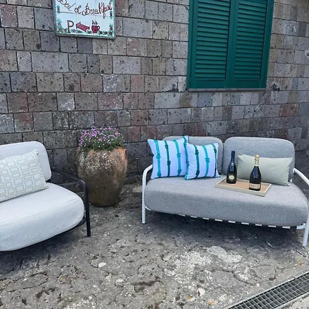 Alojamento de Acomodação e Pequeno-almoço Villevieille 4*