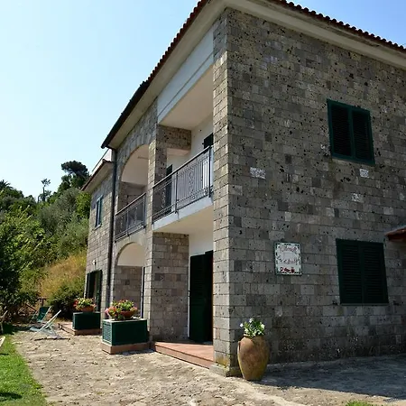 Villevieille Bed & Breakfast