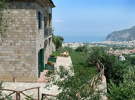 Bed & Breakfast Villevieille 3*